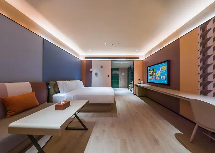 Orange Hotel Shanghai Pujiang Lianhang Road